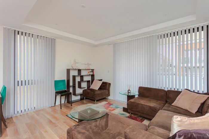 1 Bedroom Flat To Rent In Ml - Knaresborough Drive, London (Gb), SW18