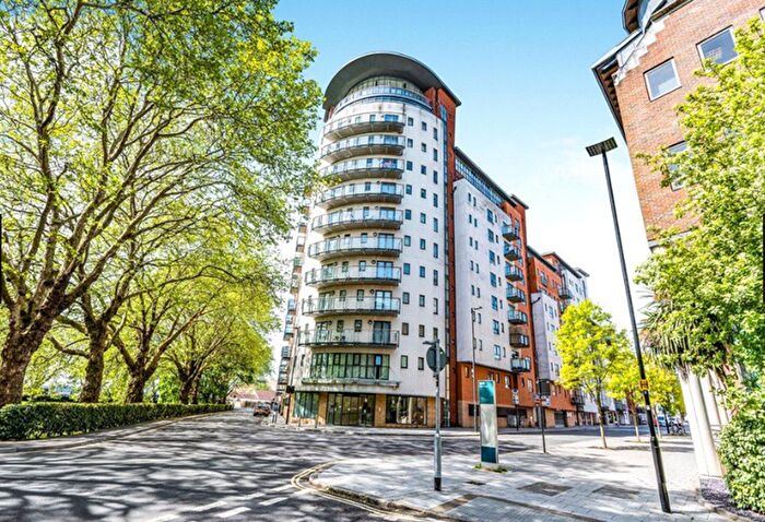 2 Bedroom Apartment To Rent In Central, SO14