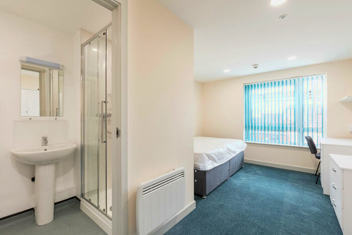 1 Bedroom Apartment To Rent In Fawcett Road, Southsea, PO4