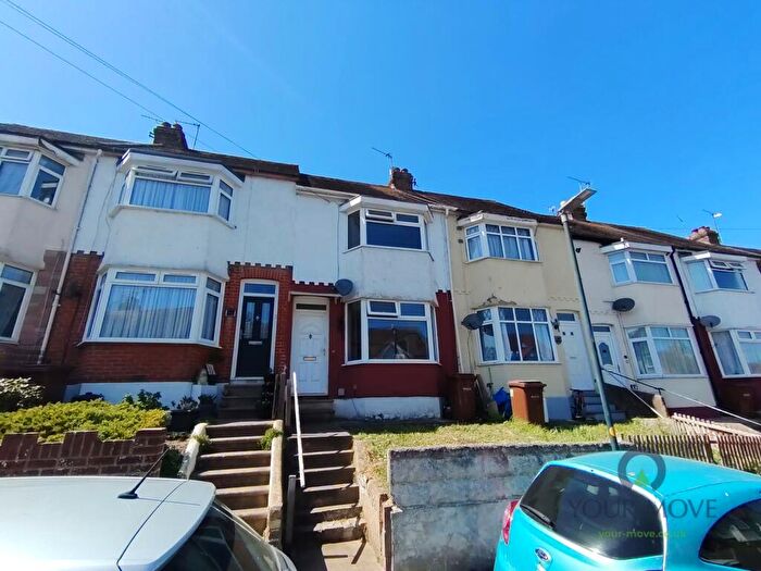3 Bedroom Terraced House For Sale In Cottall Avenue, Chatham, Kent, ME4