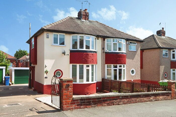 3 Bedroom Semi-Detached House For Sale In Foxwood Avenue, Sheffield, S12
