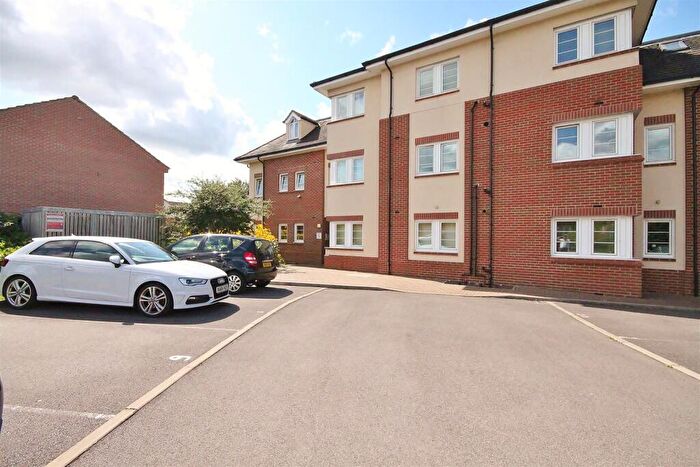 2 Bedroom Apartment To Rent In Kidlington Epc Rating C, OX5