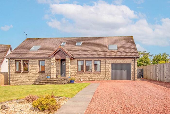 5 Bedroom Detached House For Sale In Mossend Green, Powmill, FK14