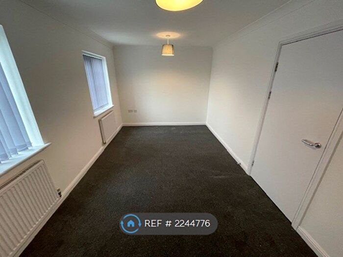 4 Bedroom Terraced House To Rent In Patrick Street Mews, Grimsby, DN32