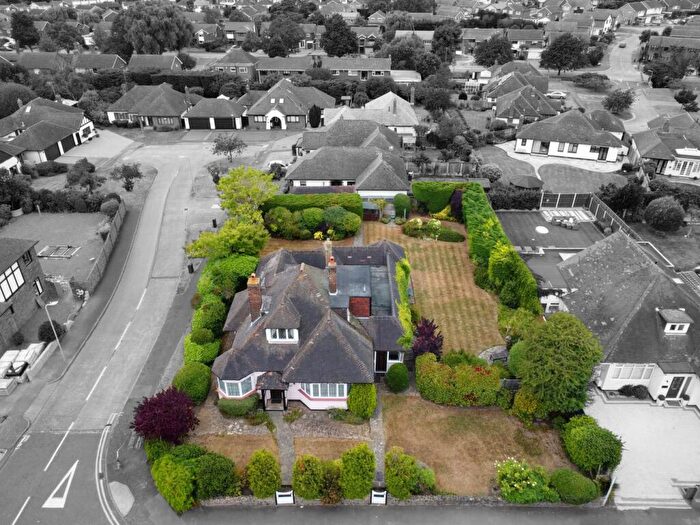 3 Bedroom Bungalow For Sale In Thorpe Hall Avenue, Thorpe Bay, SS1
