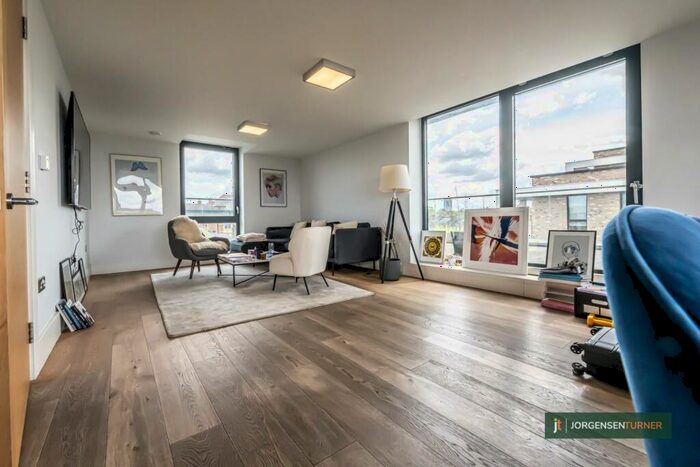 3 Bedroom Flat To Rent In Argo House, Maida Vale, NW6