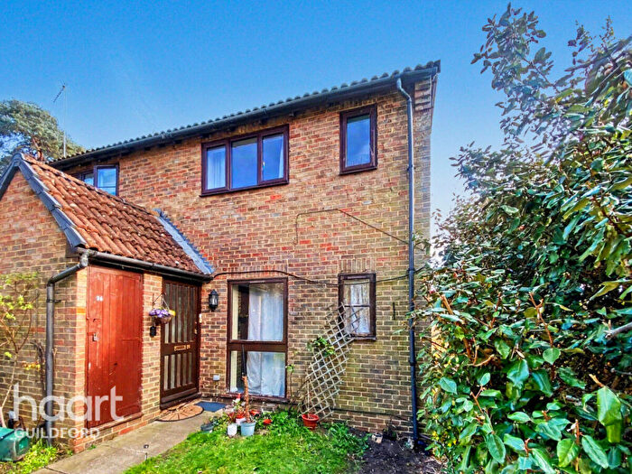 1 Bedroom Maisonette For Sale In Bluebell Rise, Lightwater, GU18