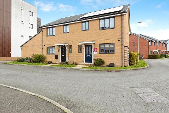 3 Bedroom Semi Detached House For Sale In Willow Edge, Hardwicke, Gloucester, Gloucestershire, GL2