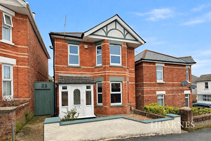 3 Bedroom Detached House For Sale In Frampton Road, Bournemouth, BH9