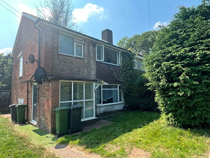 1 Bedroom Maisonette To Rent In Hitchin Road, Luton, Bedfordshire, LU2