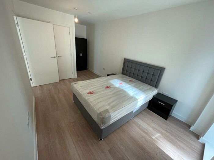 2 Bedroom Flat To Rent In Exchange Point, Manchester, , [Ref: Bp], M3