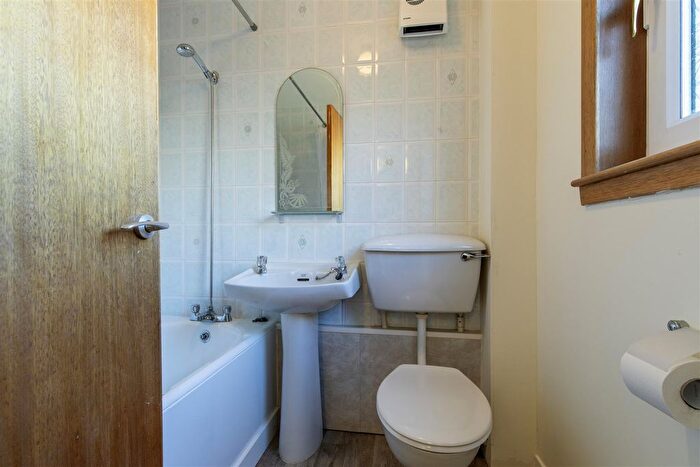 2 Bedroom Detached House For Sale In Commercial Street, Perth, PH2