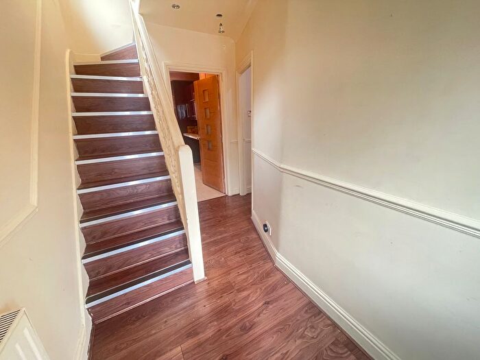 4 Bedroom Terraced House To Rent In Jubilee Avenue, Romford, RM7