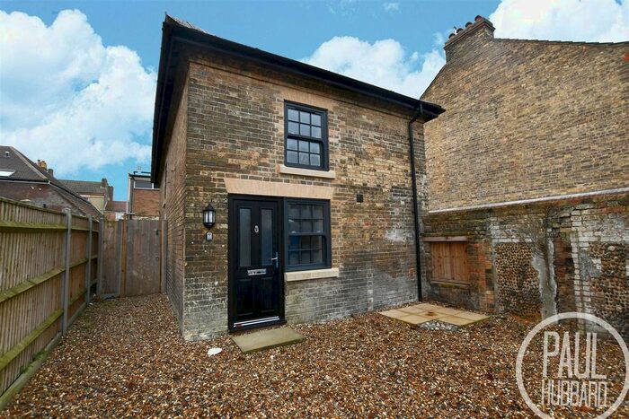 2 Bedroom Detached House To Rent In The Old Coach House, Windsor Road, Kirkley, NR33