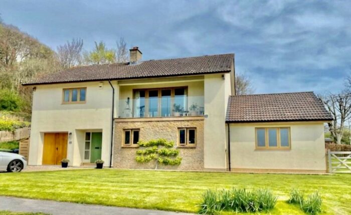 5 Bedroom Detached House To Rent In The Downlands, Warminster, BA12