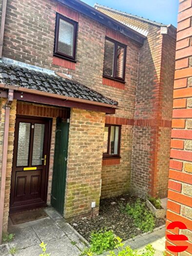 2 Bedroom Terraced House For Sale In Goldsmith Gardens, Plymouth, Devon, PL5