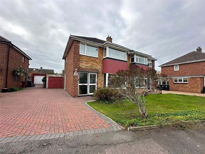 3 Bedroom Semi-detached House For Sale In Vigilant Way, Riverview Park, Gravesend, Kent, DA12
