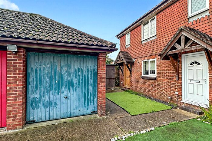 3 Bedroom End Of Terrace House For Sale In Crundens Corner, Rustington, Littlehampton, West Sussex, BN16