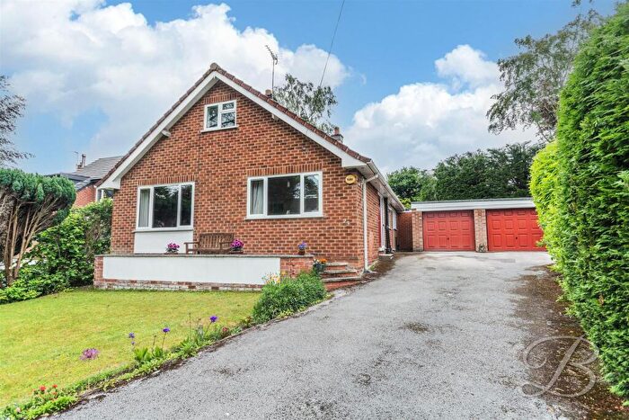 4 Bedroom Detached Bungalow For Sale In Mavis Avenue, Ravenshead, Nottingham, NG15