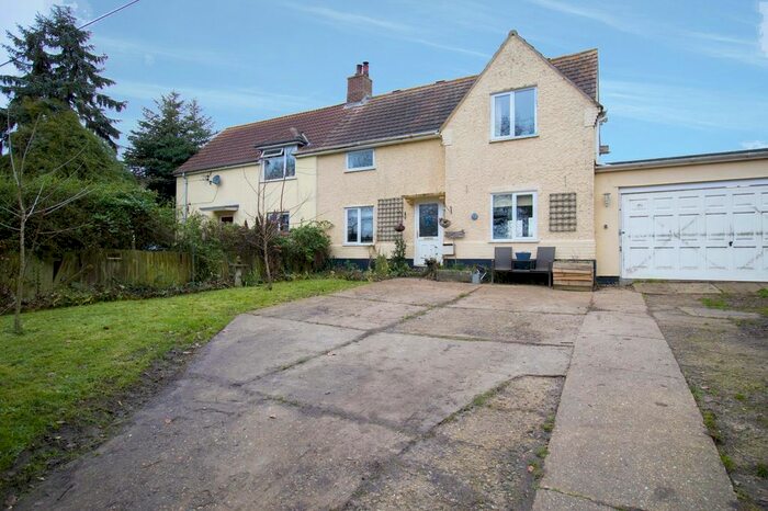 3 Bedroom Semi-Detached House For Sale In High Street, Thelnetham, Diss IP22