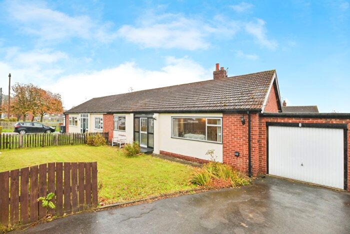 2 Bedroom Bungalow For Sale In Mill Hill Close, Brompton, Northallerton, North Yorkshire, DL6