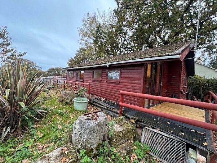 2 Bedroom Chalet To Rent In Sidmouth Road, Aylesbeare, Exeter, EX5