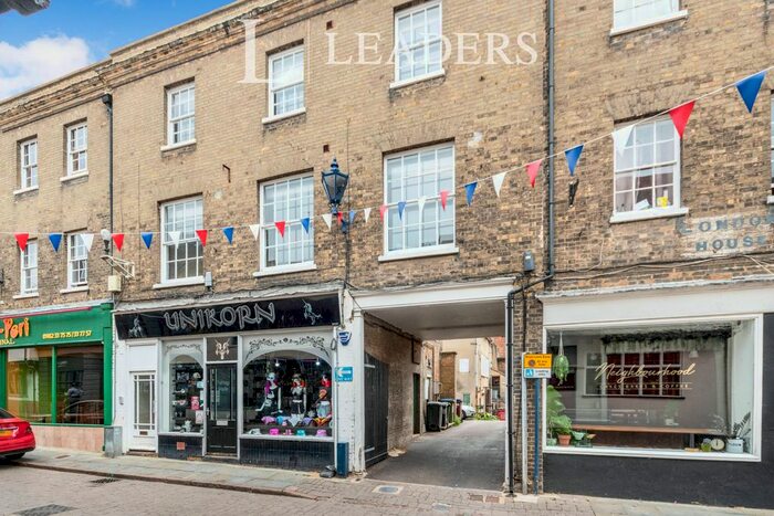 2 Bedroom Flat To Rent In Bucklersbury, Hitchin, SG5