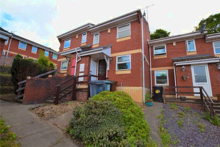 2 Bedroom Terraced House To Rent In Laneside Close, Morley, Leeds, LS27