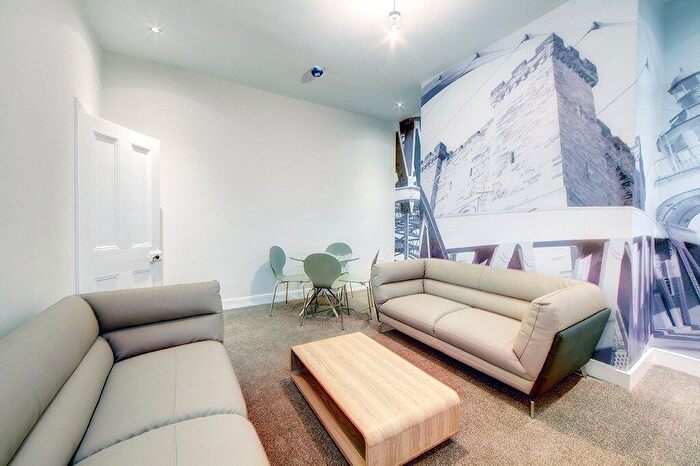 4 Bedroom Flat To Rent In Shortridge Terrace, Jesmond, Newcastle Upon Tyne, NE2