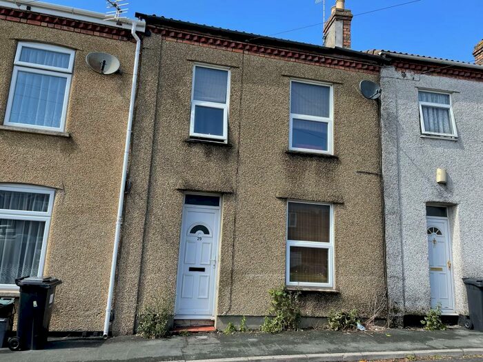 2 Bedroom House To Rent In Derrick Road, Bristol, BS15