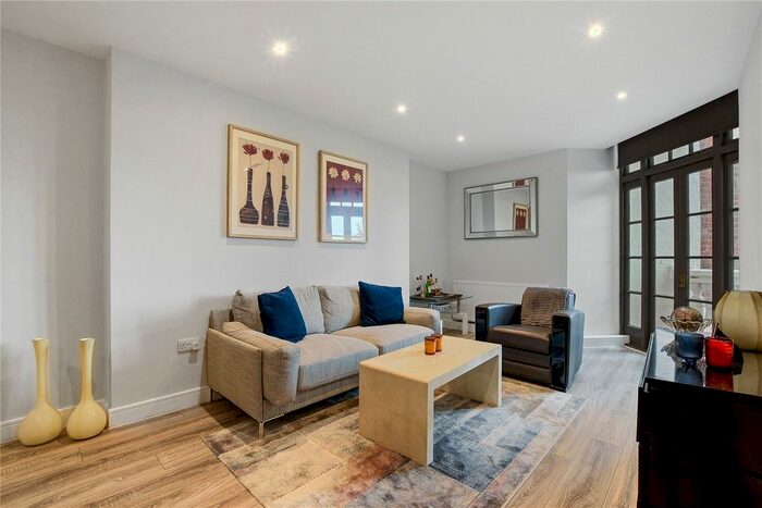 3 Bedroom Flat To Rent In Maida Vale, London, W9