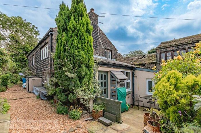 2 Bedroom Semi-Detached House To Rent In Diglea, Diggle, Saddleworth, OL3