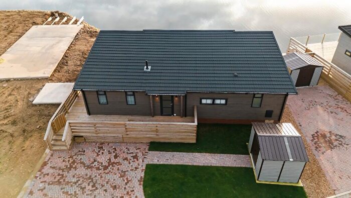 2 Bedroom Lodge For Sale In Great Hadham Country Club, SG10