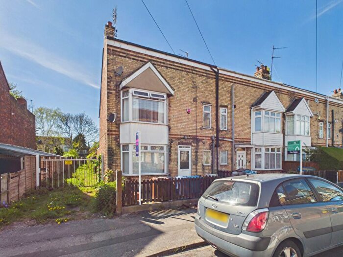 3 Bedroom End Of Terrace House For Sale In Berkeley Street, Hull, East Riding Of Yorkshire, HU3