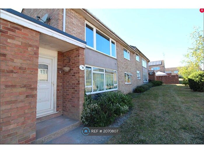 3 Bedroom Flat To Rent In Orsino Walk, Colchester, CO4
