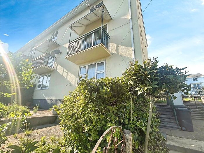 3 Bedroom Maisonette For Sale In Bitton Park Road, Teignmouth, Devon, TQ14