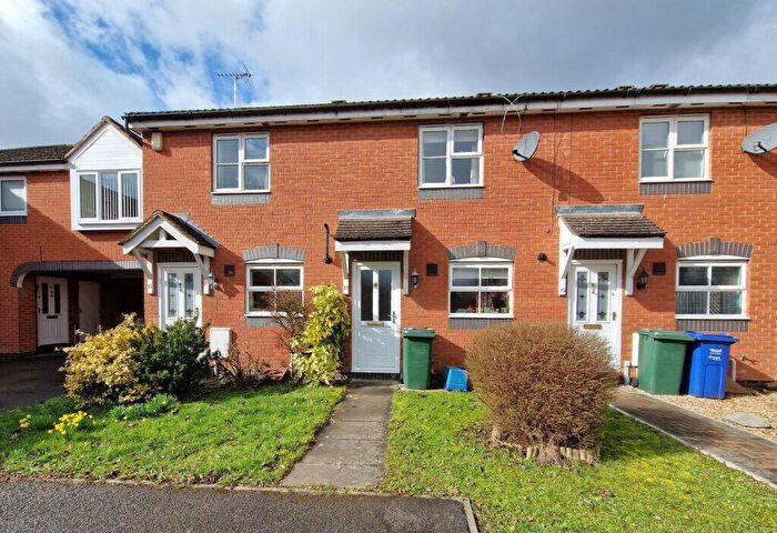 2 Bedroom Terraced House To Rent In Wellington Avenue, Banbury, Oxon, OX16