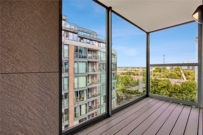 1 Bedroom Apartment To Rent In Kingfisher Heights, Waterside Way, London, N17