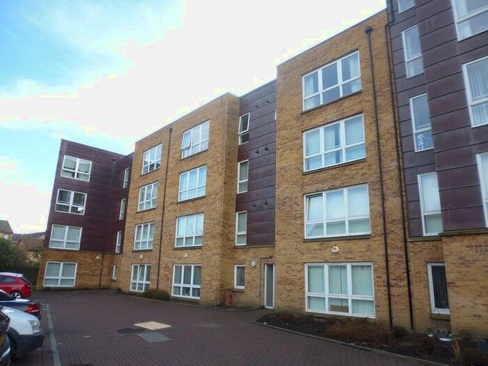 2 Bedroom Flat To Rent In Mcphail Street, Glasgow, G40