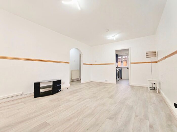 2 Bedroom Maisonette To Rent In Gravelly Lane, Birmingham, B23