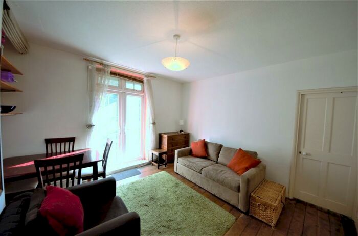 1 Bedroom Apartment To Rent In Maygood Street, Islington, London, N1