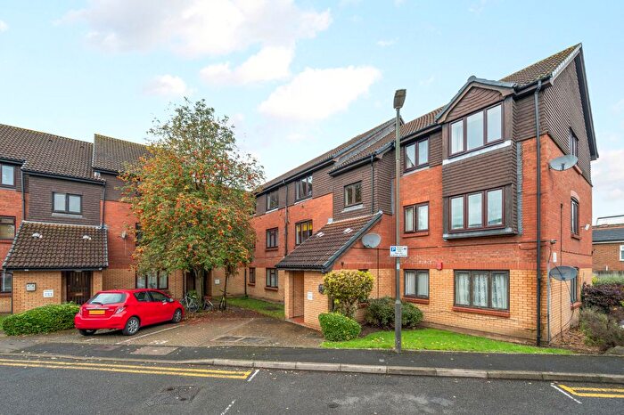 2 Bedroom Flat For Sale In Kipling Drive, Wimbledon, London, SW19