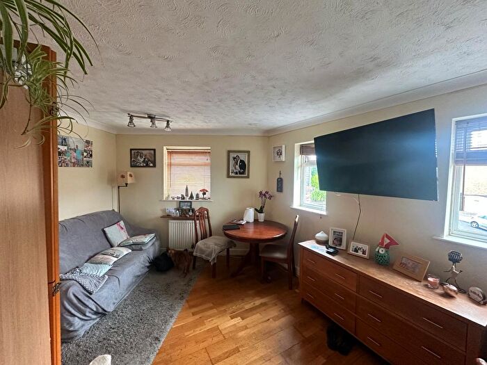 Studio For Sale In Maple Mews, London, SW16