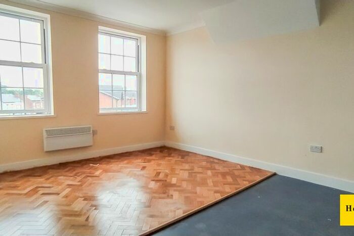 1 Bedroom Flat To Rent In Gravelly Hill North, Erdington, Birmingham, B23