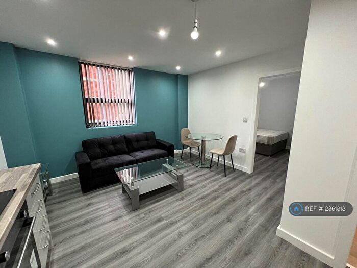 1 Bedroom Flat To Rent In Chestergate, Stockport, SK1