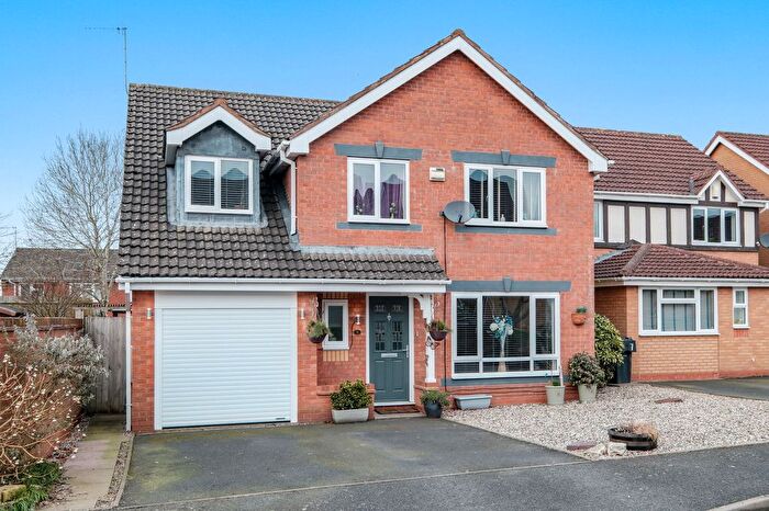 5 Bedroom Detached House For Sale In Sandown Drive, Catshill, Bromsgrove, B61