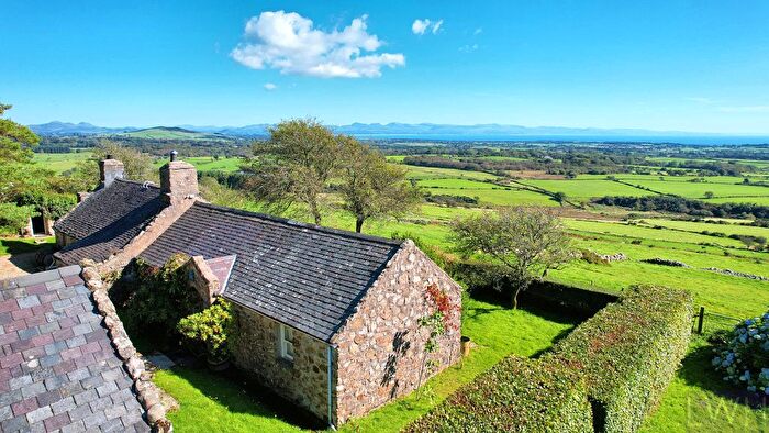 3 Bedroom Detached House For Sale In Llithfaen, Pwllheli, LL53