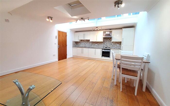 2 Bedroom Apartment To Rent In The Broadway, Stanmore, HA7