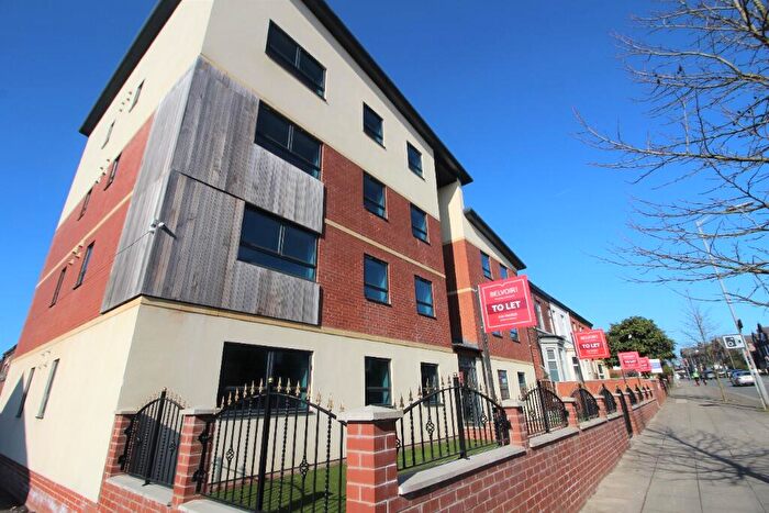 2 Bedroom Flat To Rent In Walmersley Road, Bury, BL9