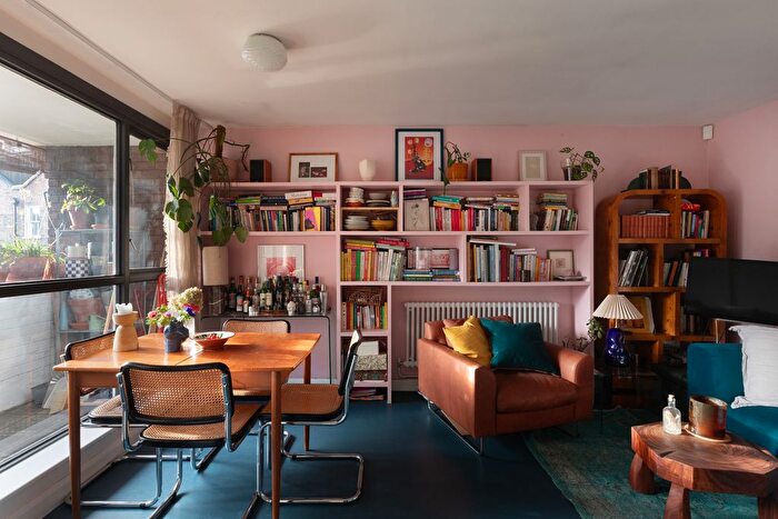 1 Bedroom Flat For Sale In Chisenhale Road, London, E3